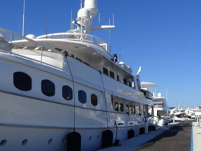 A haven of luxury yachting and natural beauty