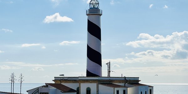Hero image for the guide 'Illuminating History: Lighthouses & Coastal Lookouts in Mallorca'