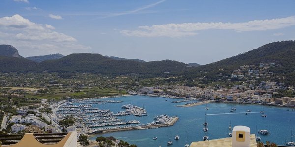Hero image for the guide 'Luxury Yacht Haven – Port d’Andratx'