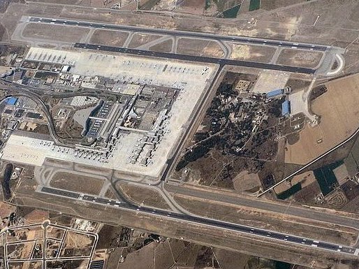 From Guide cbed9154-4f52-4990-9dff-169c71d5f33b: aerial view of Palma de Mallorca Airport