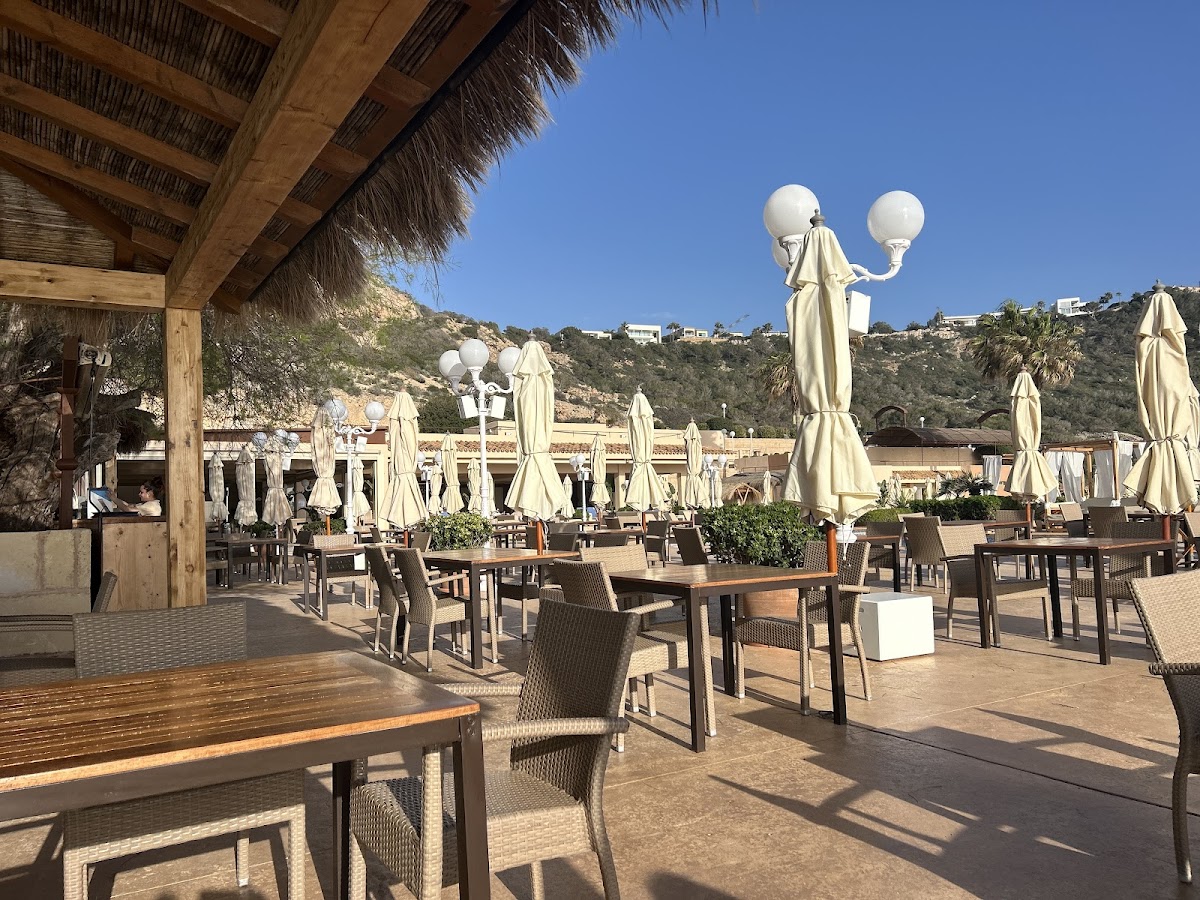 Mhares Sea Club