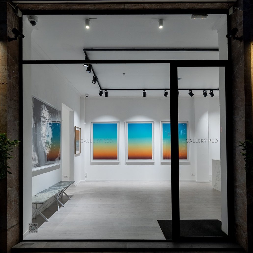 Gallery RED