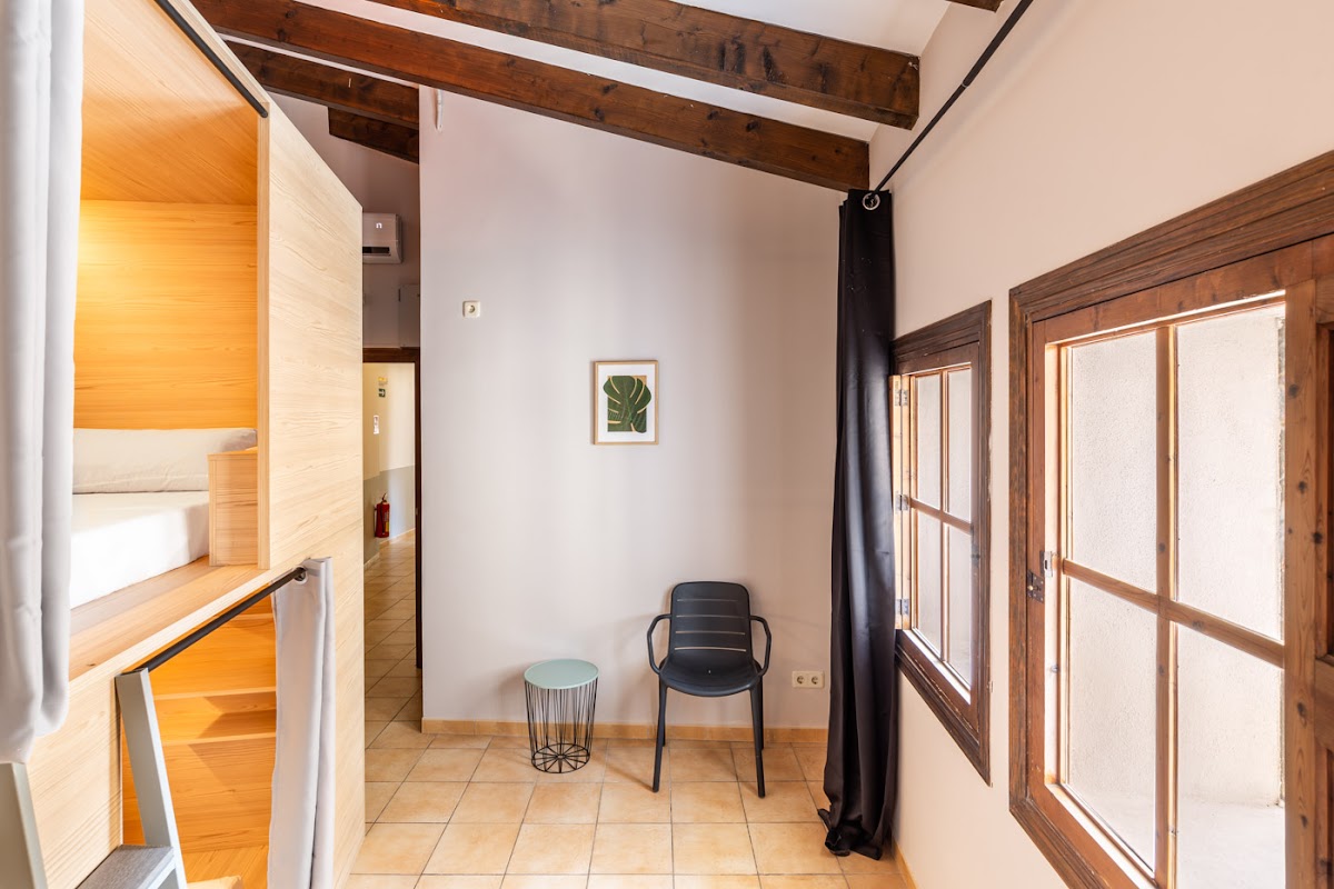 El Josemari Youth Hostel