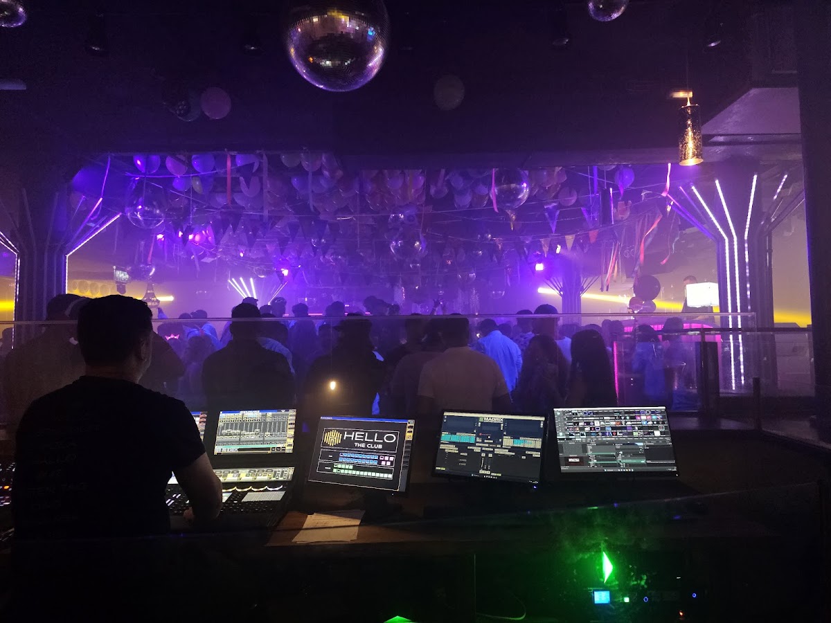 Hello The Club