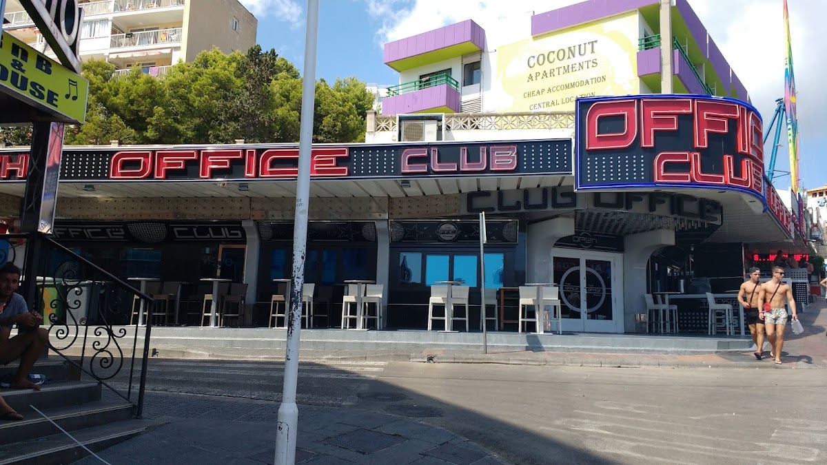 Club The Office