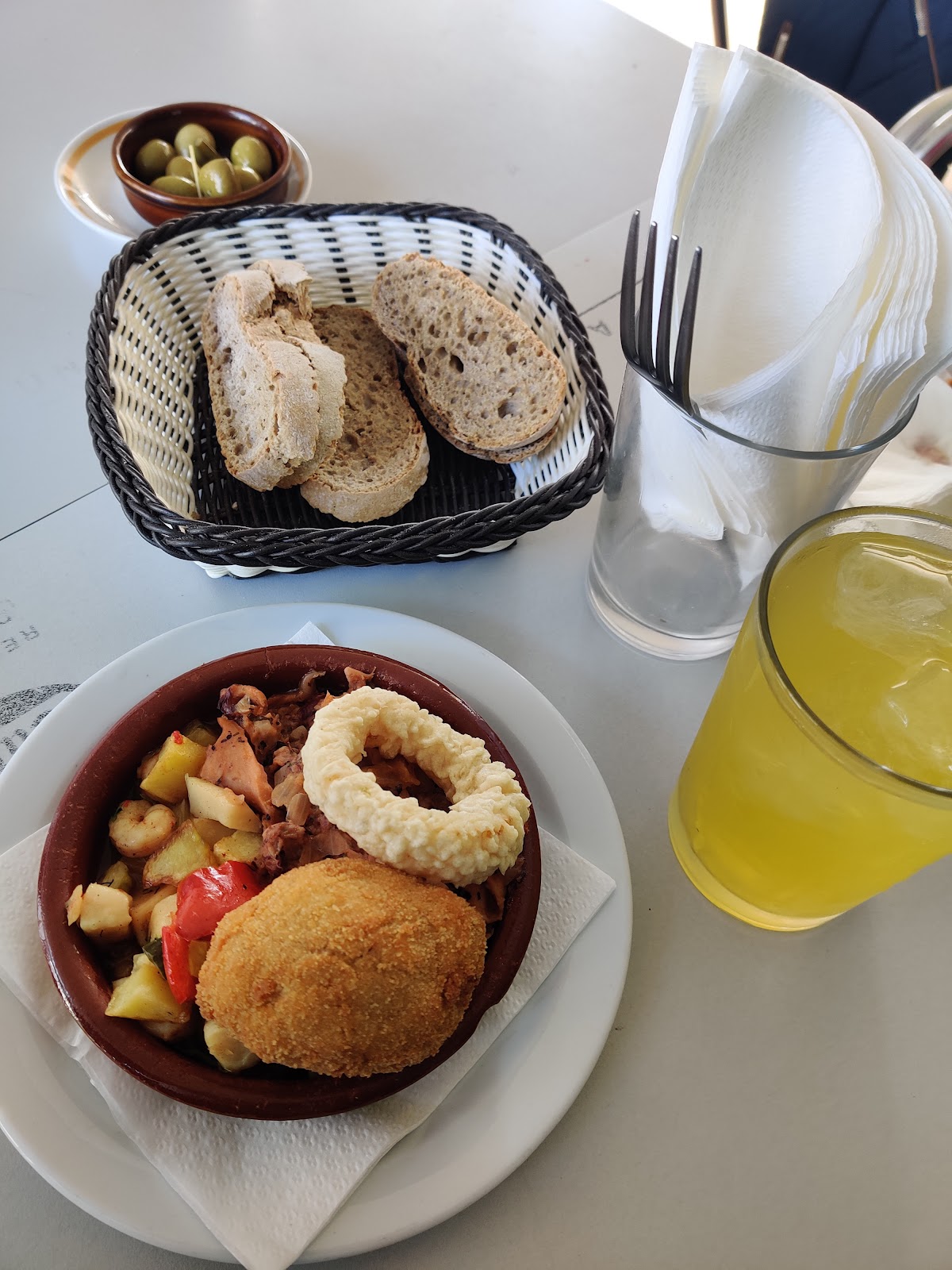 Cafeteria-crosissanteria Avante