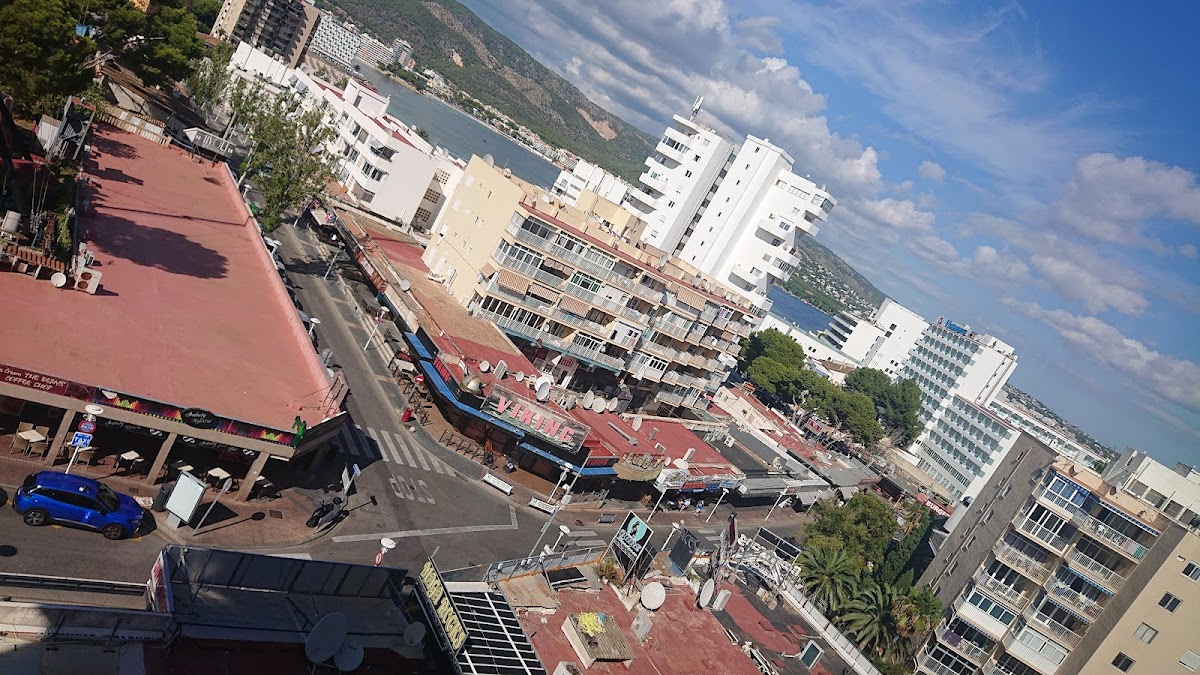 Carrer Punta Ballena