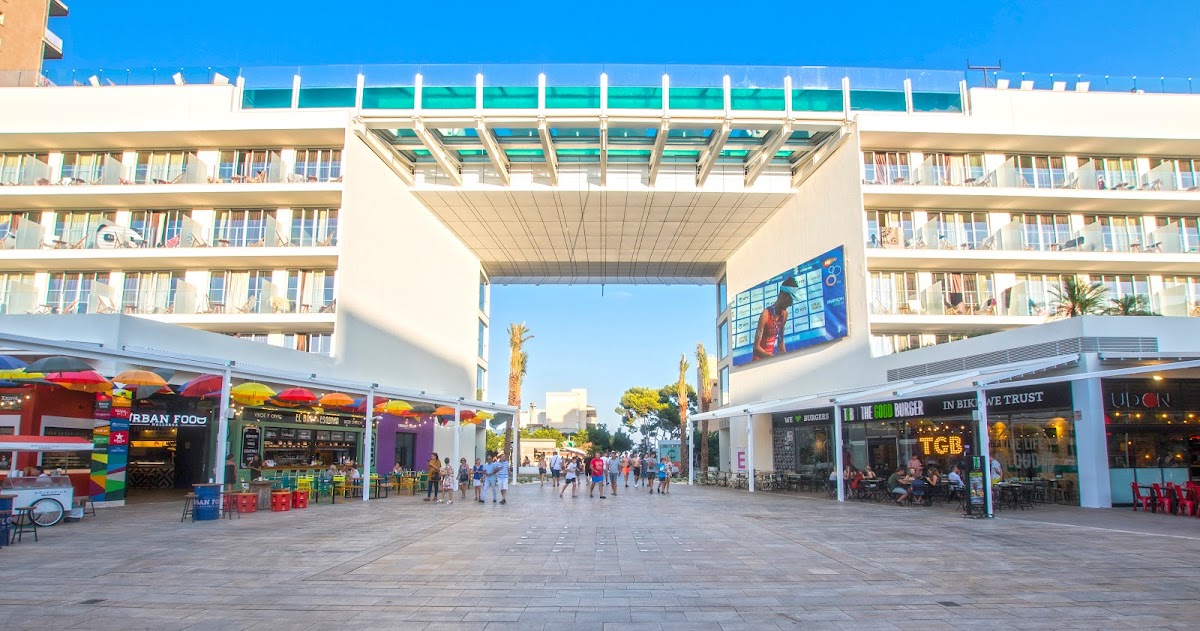 Momentum Plaza
