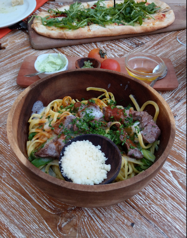 Vibes by Quince Restaurant