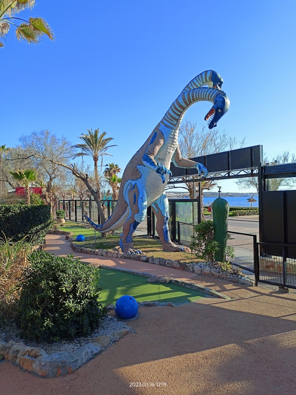 Dino Minigolf