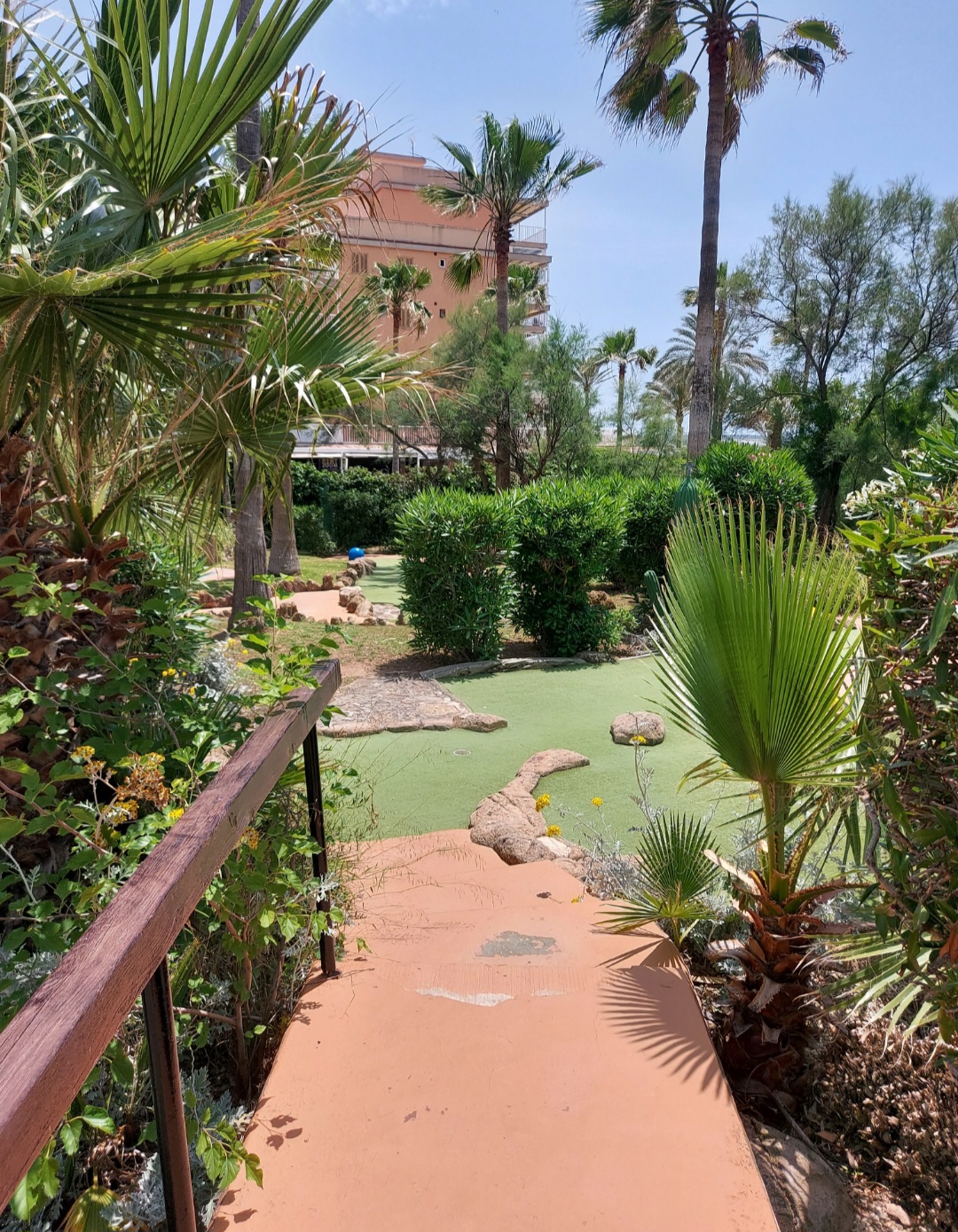 Dino Minigolf