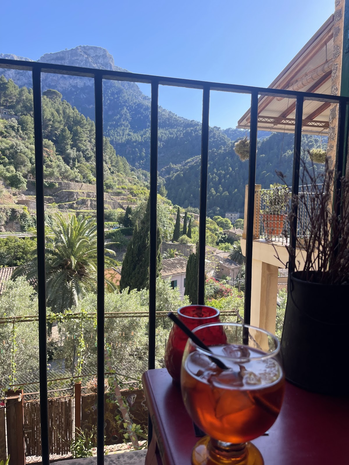 Deiarte Gallery & Bar