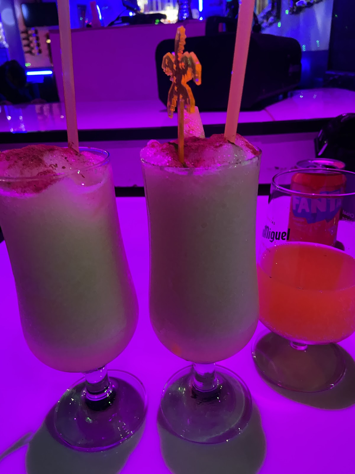 DANCING LIGHT COCKTAIL🍹