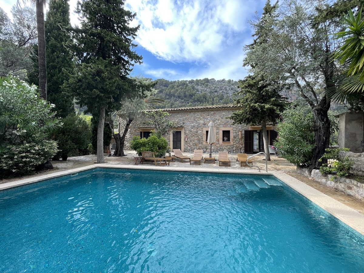 Essence Yoga Retreats