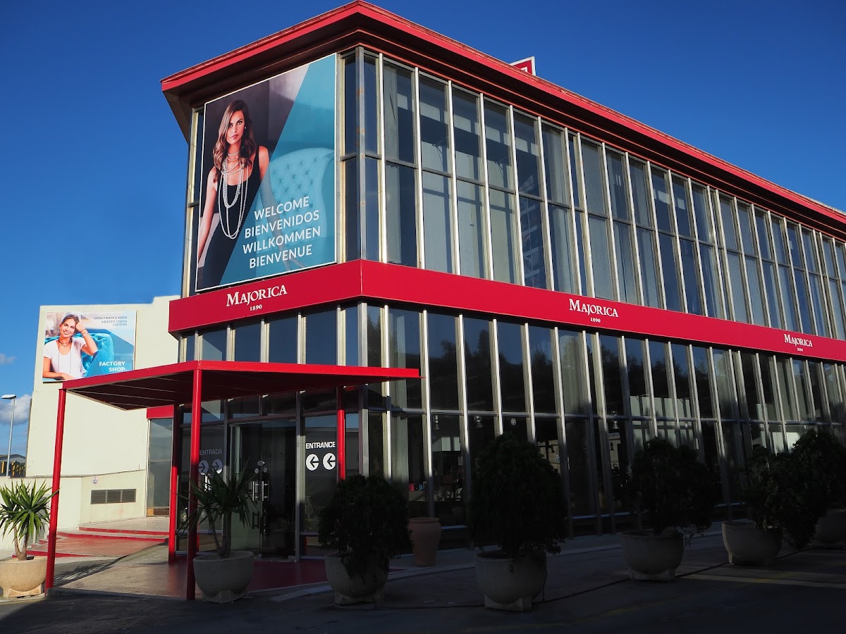 Majorica Pearl Factory & Café
