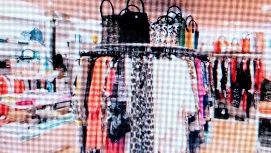 Boutique Kassandra Cala D'or. Joseph Ribkoff, North Sails, Dolcezza, Milano, David, Roidal, Alma en Pena,Crocs., TBS, HeyDude