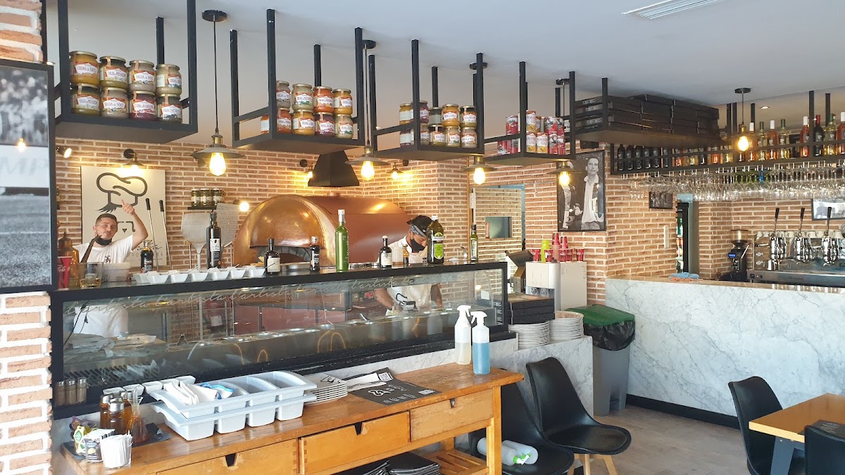 L'Artista Pizzeria Napoletana " Can Pastilla "