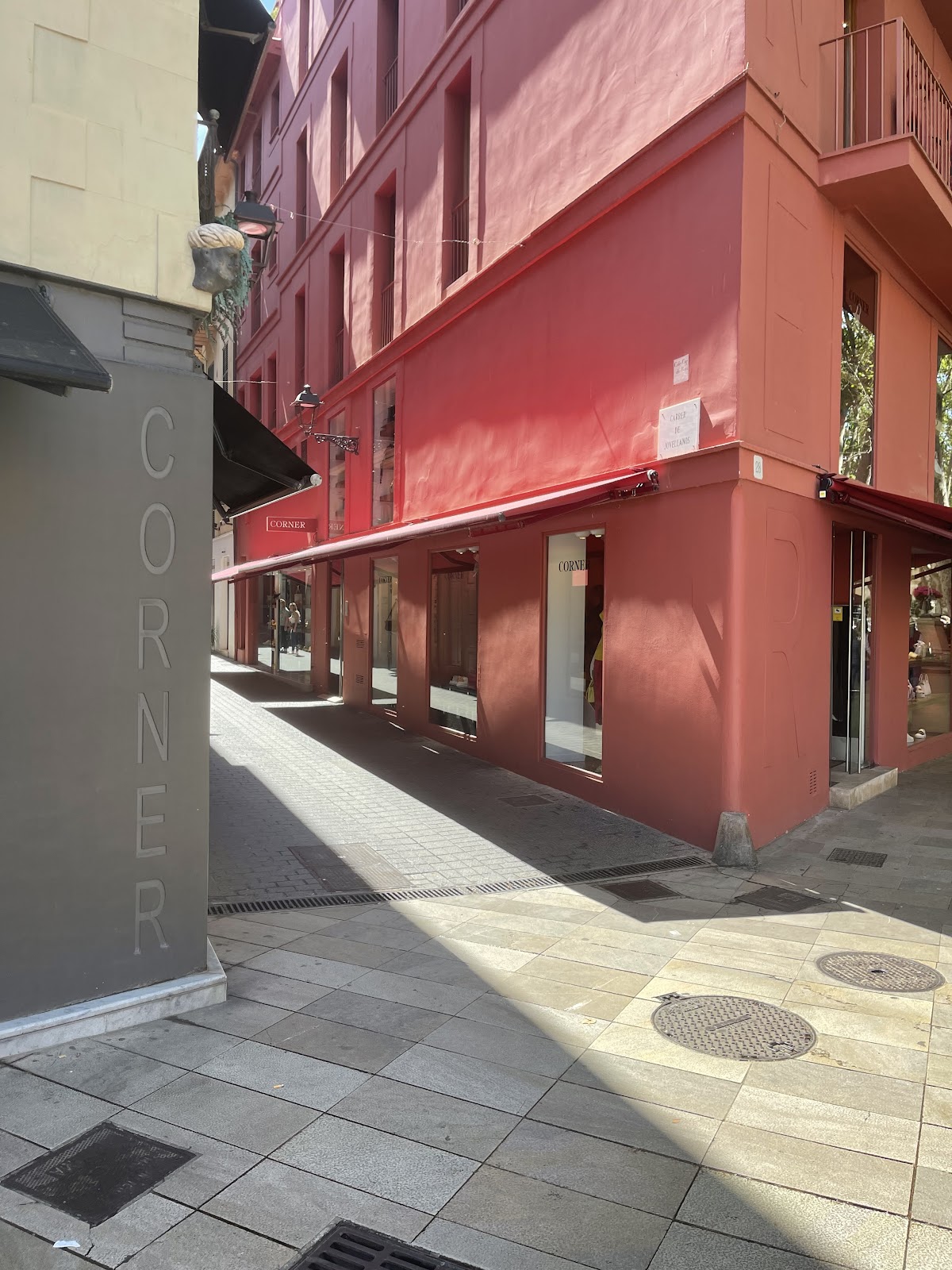 CORNER