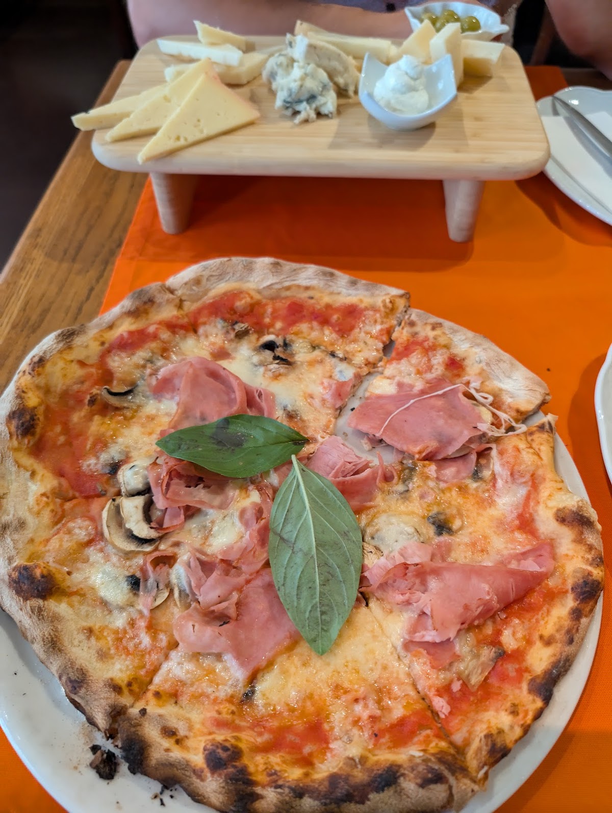 Pizza Piola