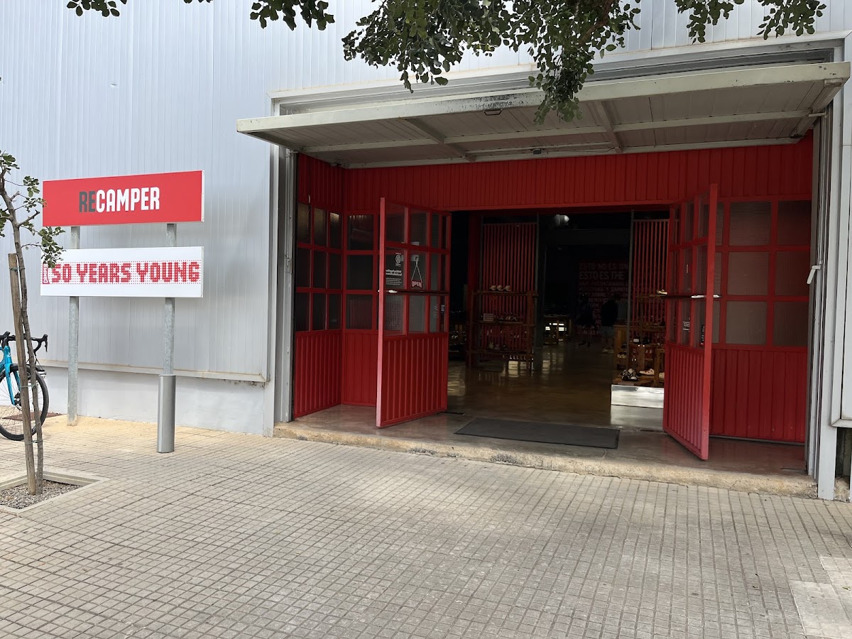 Fabrikkutsalg Camper i Inca