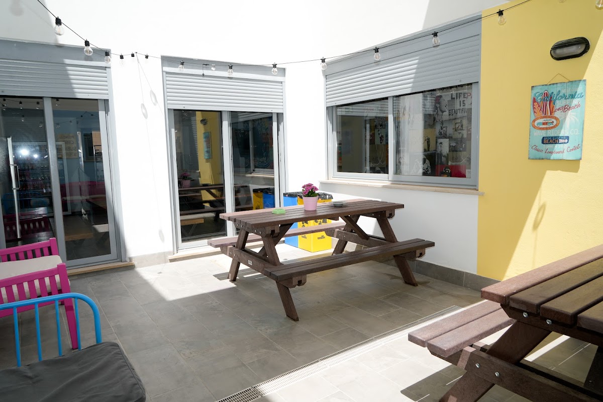 New Art Hostel