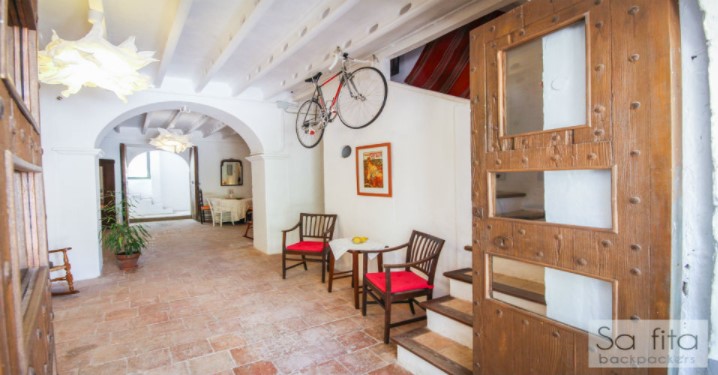 Hostel Sa Fita Backpackers