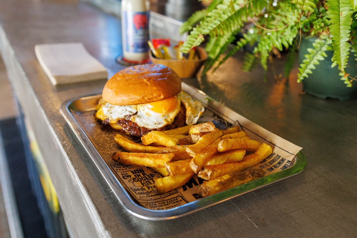 B3STIAL BEER&SMASH BURGERS