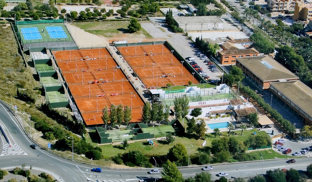 Vilas Tennis Academy