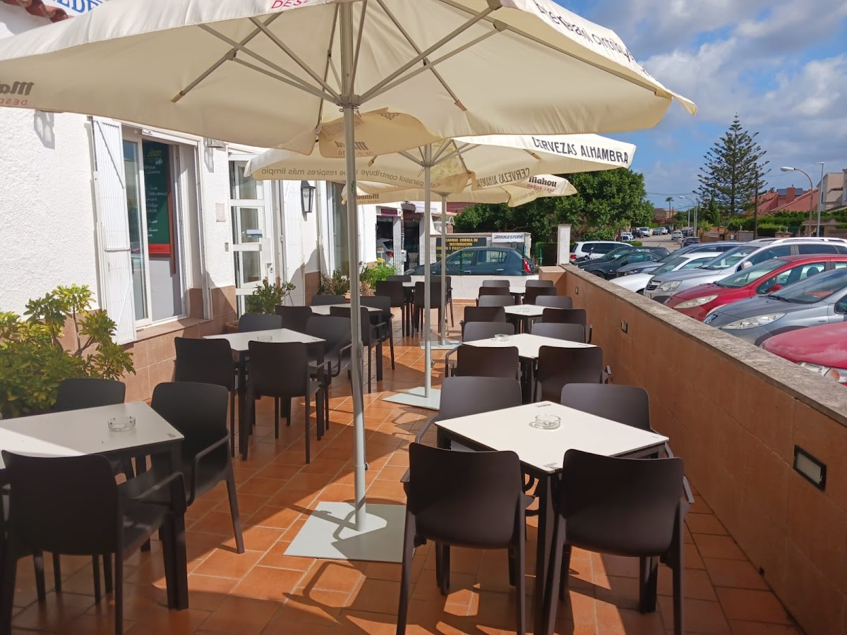 Bar/Cafetería Aldea Blanca
