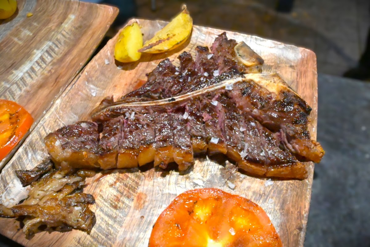 Las Brasas Steakhouse - Carnes Premium