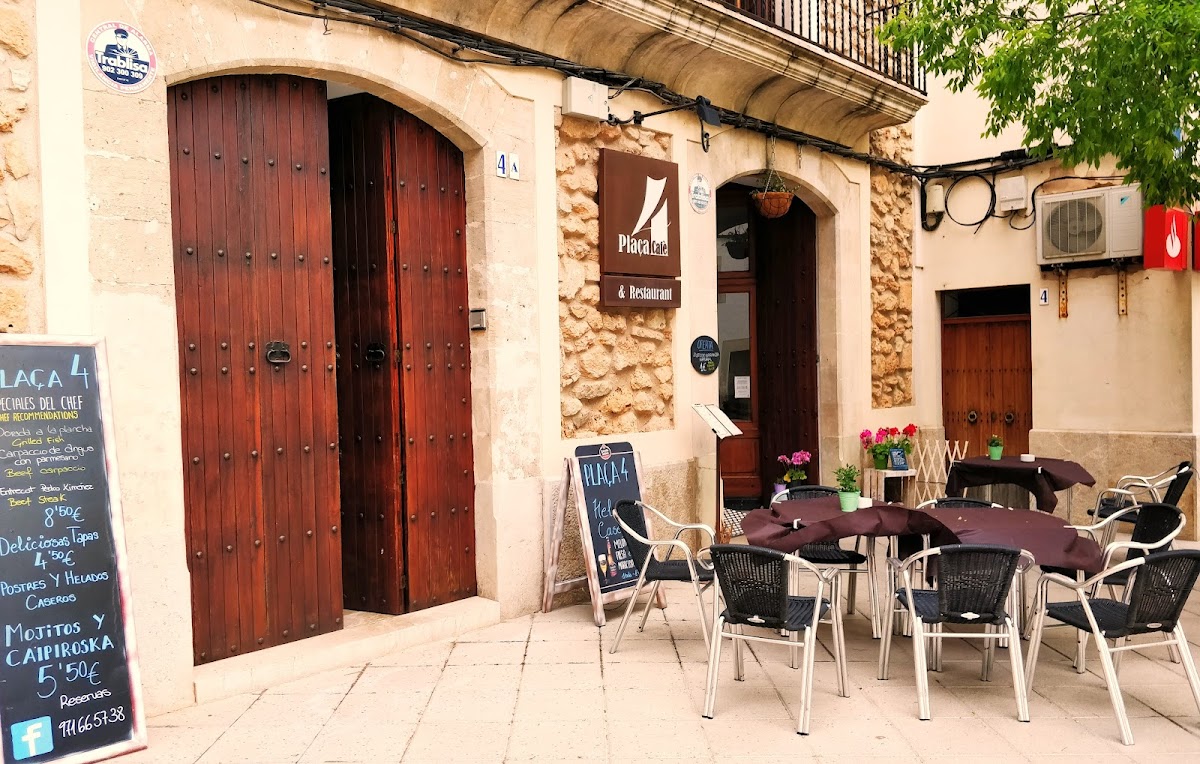 Plaça4 Restaurante