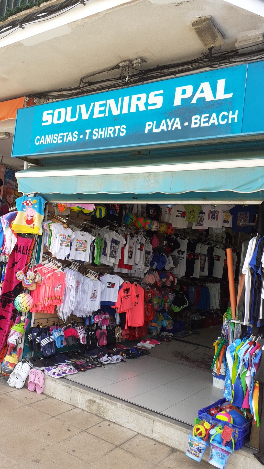 Souvenirs Pal