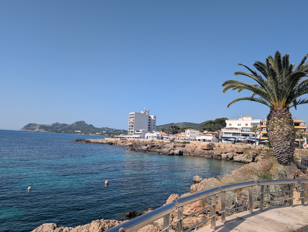 Hostal Port Corona