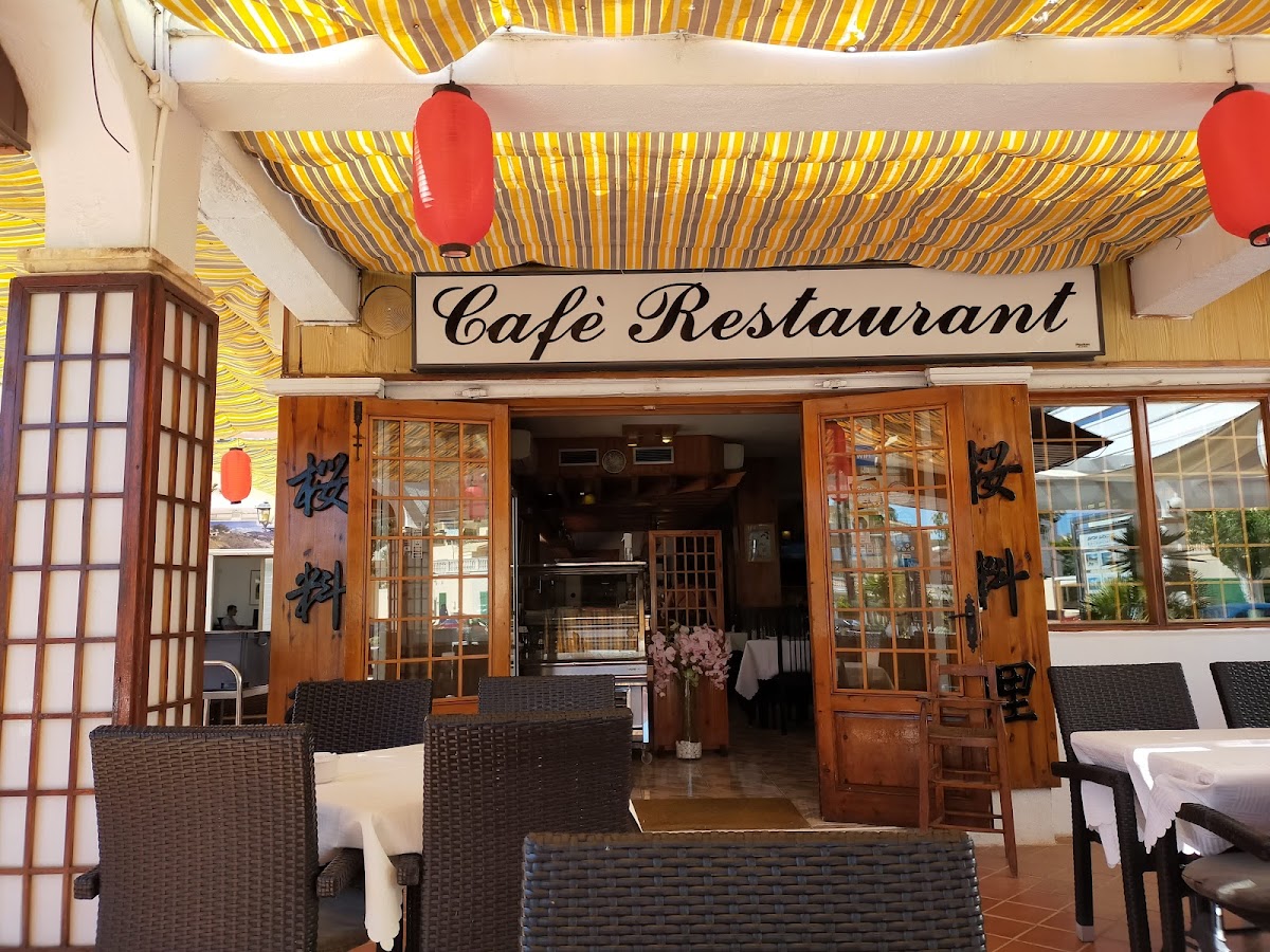 Restaurant Sakura: Chinese & Sushi Santa Ponsa