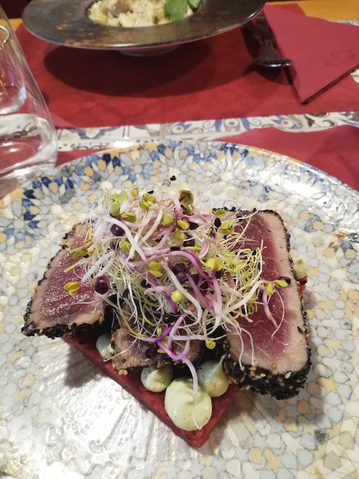 Hungry Gastro Food Bar