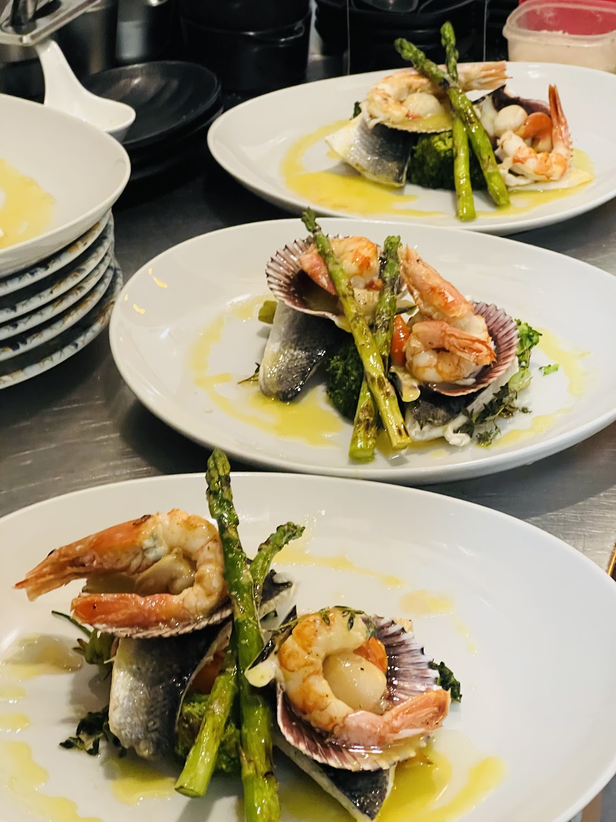 Hungry Gastro Food Bar