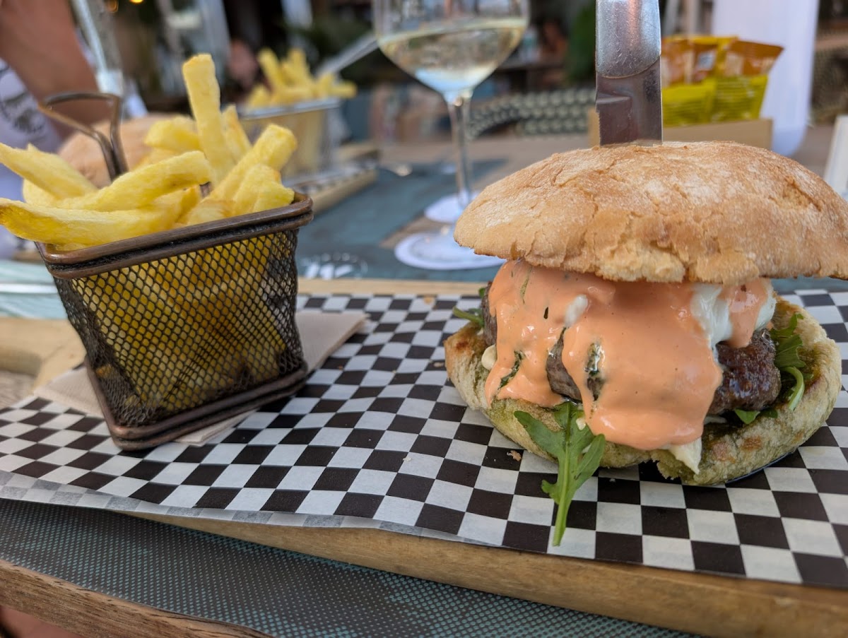 Wikiki Gastrobar