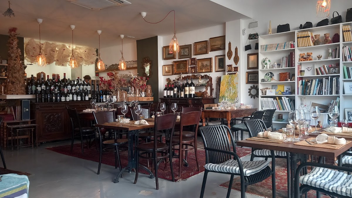 Loqueria, vino natural y tapas