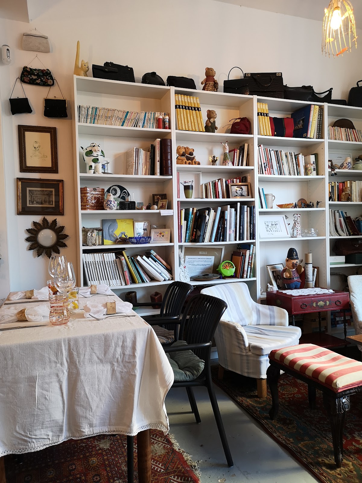 Loqueria, vino natural y tapas