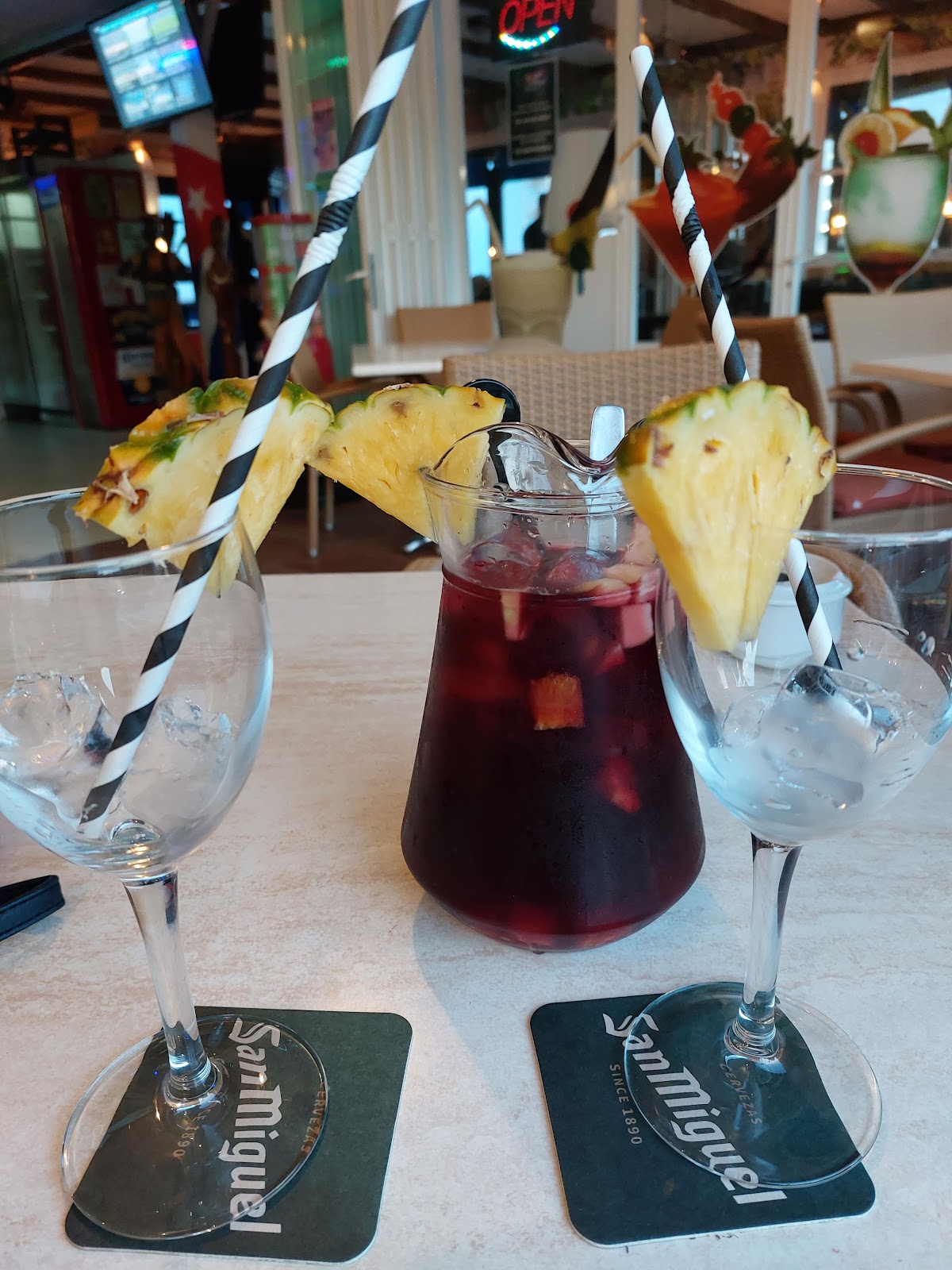 Bar Mojitos cuban cafe
