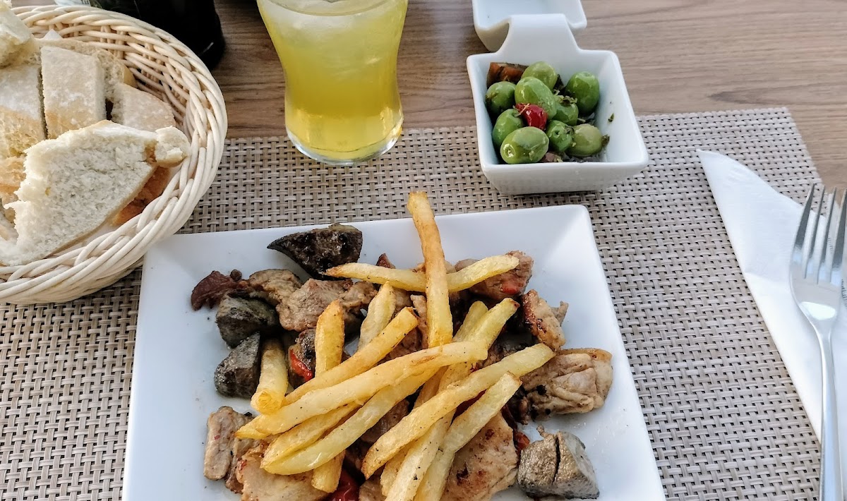 Bar Er Domi