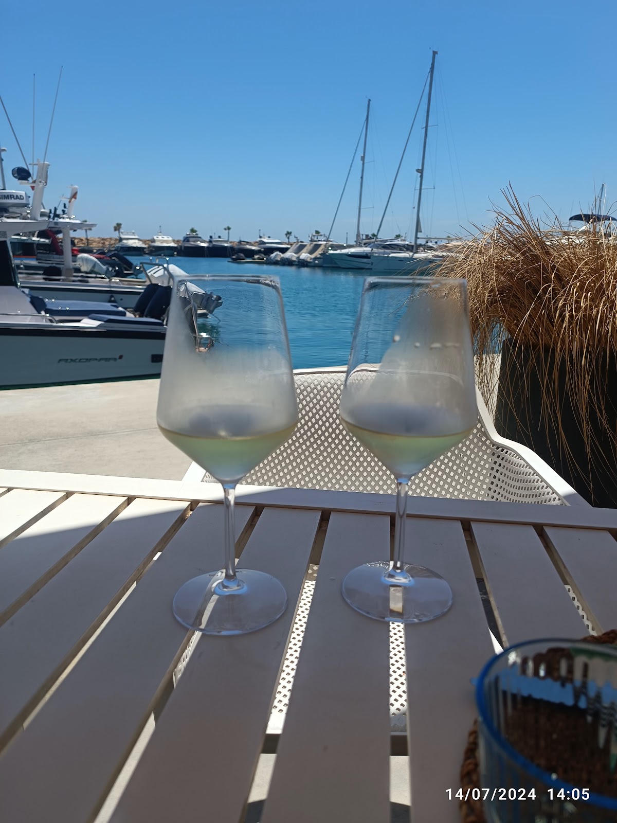 Restaurante Bruno Port Calanova - Amplia y soleada terraza sobre el mar ️