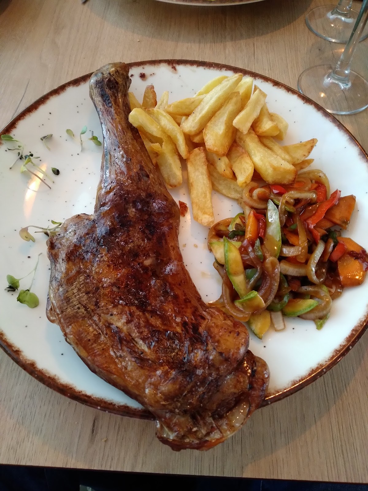 ROM4N1 Cafeteria & Restaurant