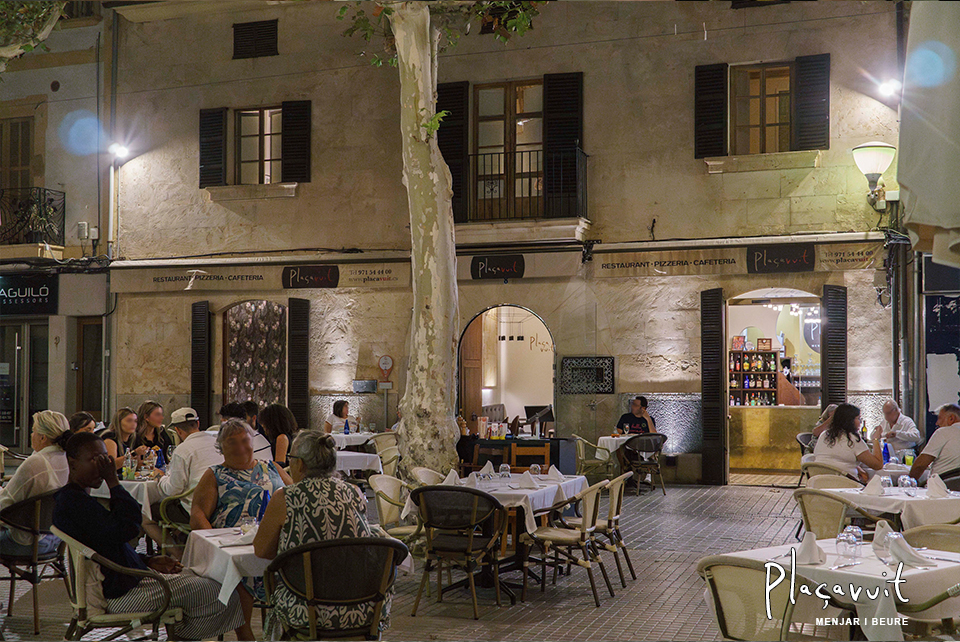 Restaurante Pizzeria Plaça Vuit