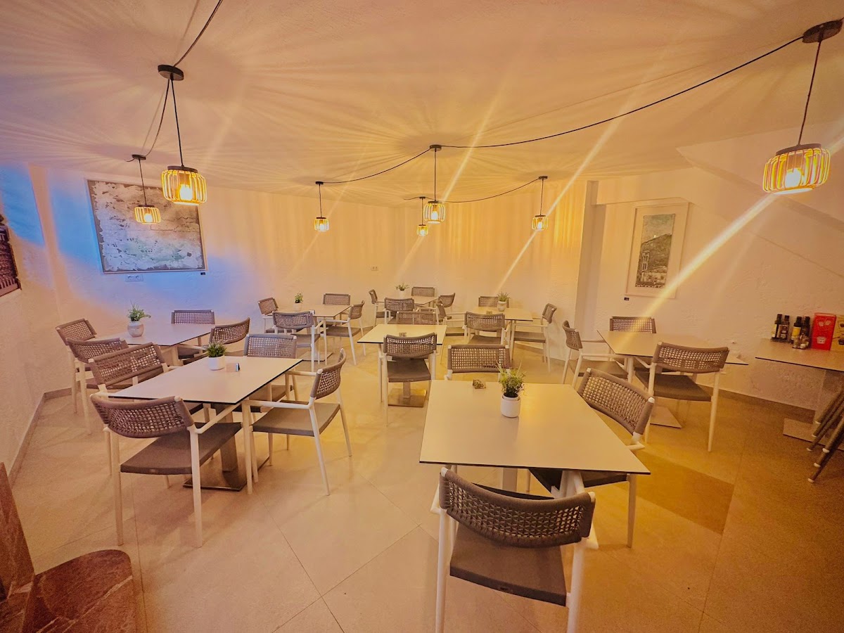 RESTAURANT CALVARI CORNER