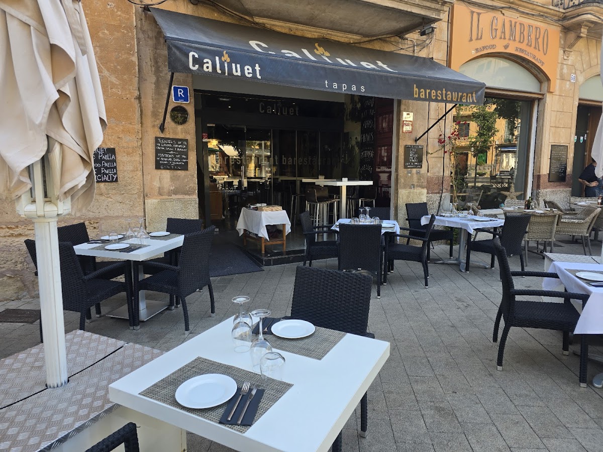 Caliuet BaRestaurant