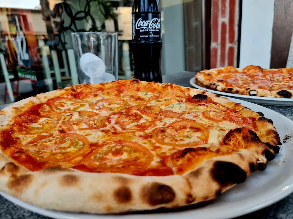 La 12 pizzería