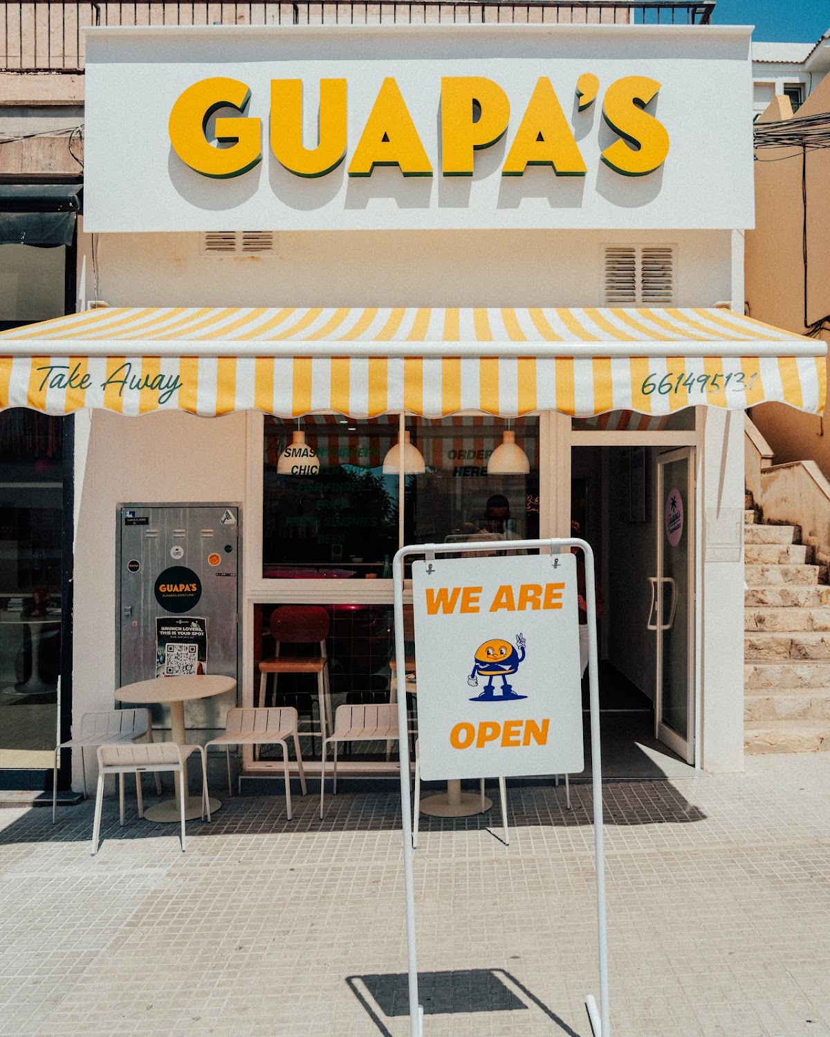 GUAPA'S