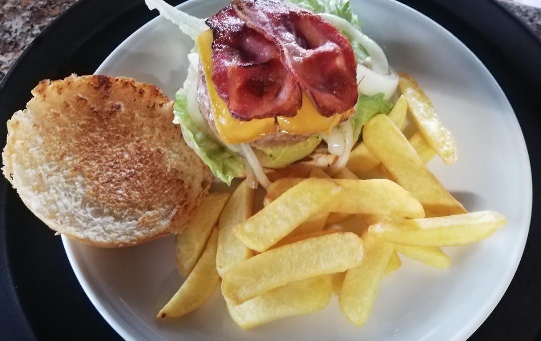 Roxy's American Burgers & Pizza