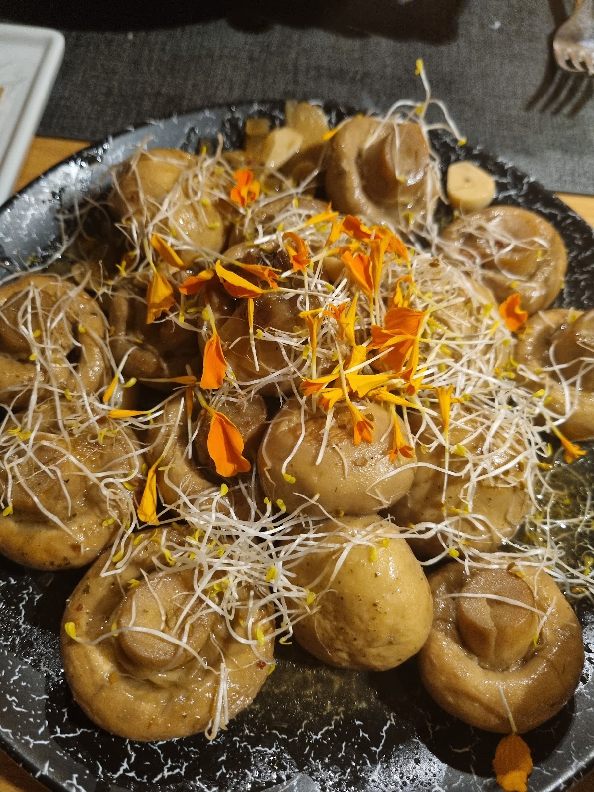 MIZU Asia Fusion Restaurant